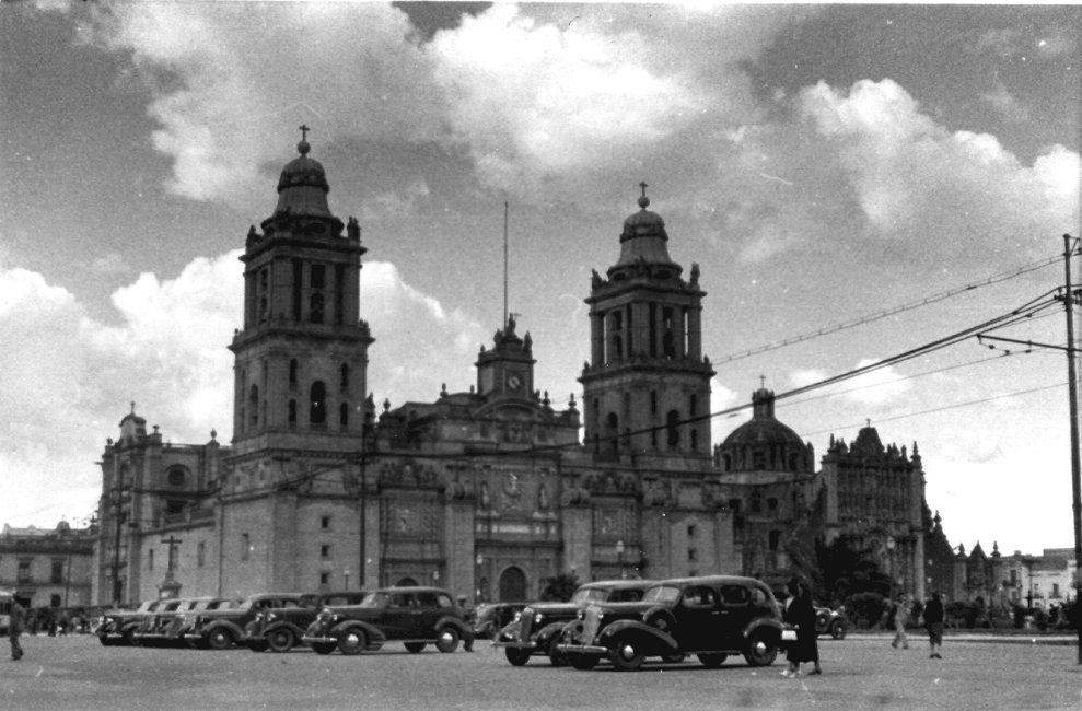 1937_08_14-1-039a-Cathedral-MexicoCity.jpg
