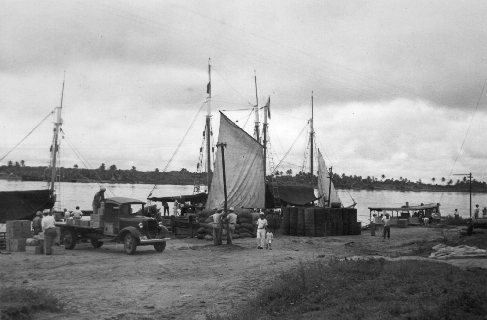 1937_09_04-4-005-MayBeMinatitlan.jpg
