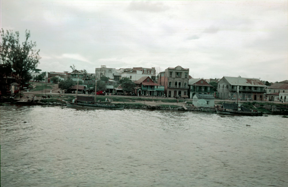 1937_09_09-038-WestShoreOfRioCoatzacoalcos-0430pm.jpg